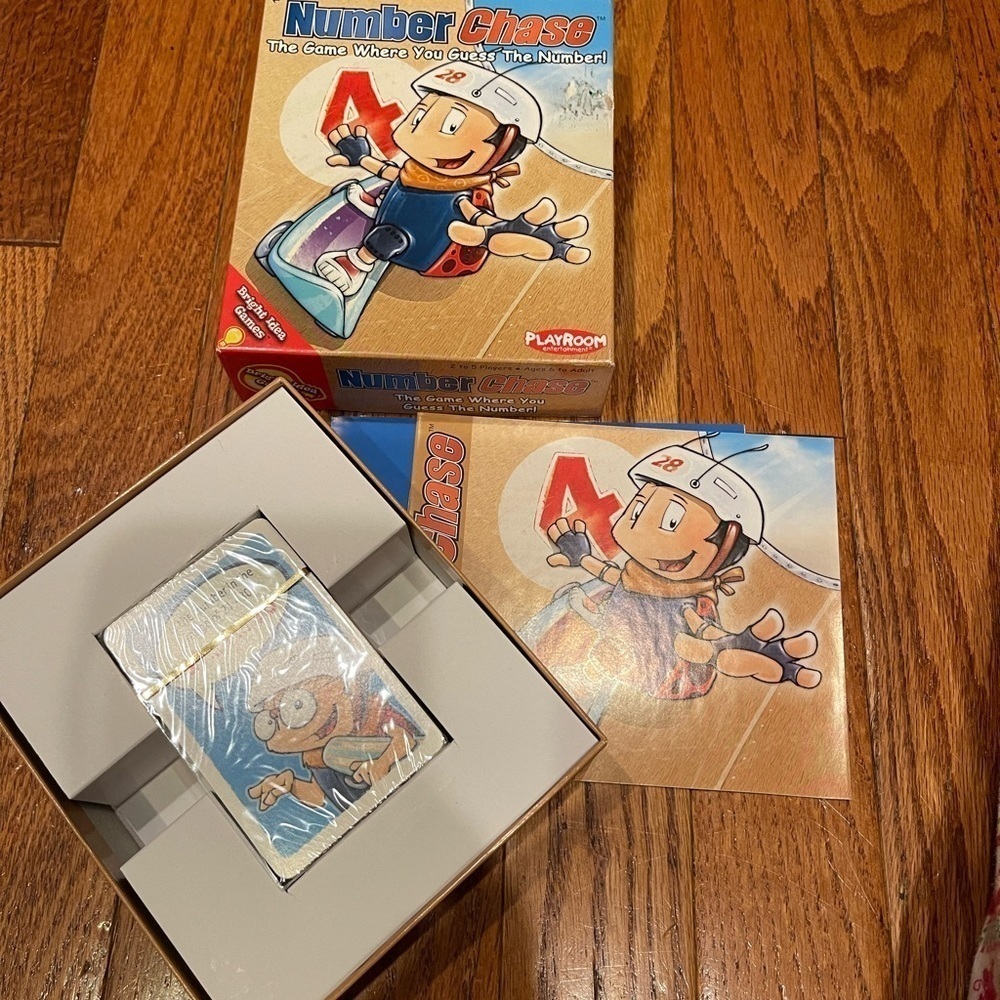 NEW Number Chase Card Game Playroom Entertainment 2006 Complete Cards Unopened.